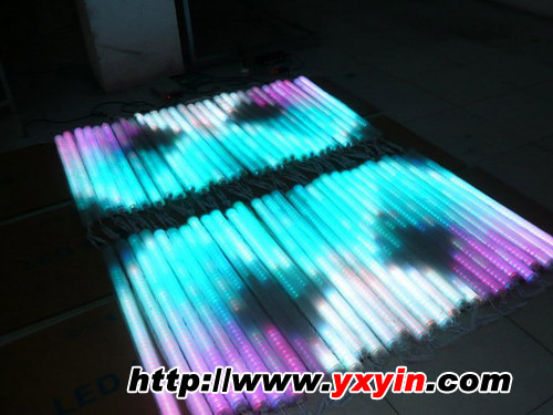 2米x30列LED数码管屏