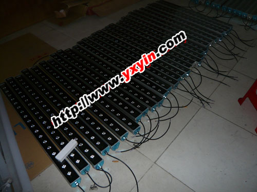 LED大功率洗墙灯-18W黄光
