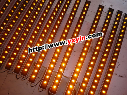 LED大功率洗墙灯-18W黄光