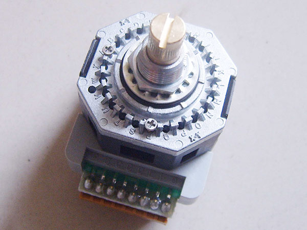 富士旋转式多段位开关ac09-cy0/15 l1a02/0007