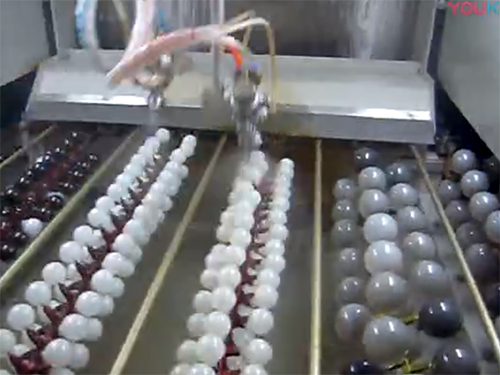 圣诞球自动喷涂线