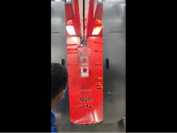 积放链喷涂线