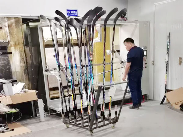 单盘单喷两轴自动喷涂...