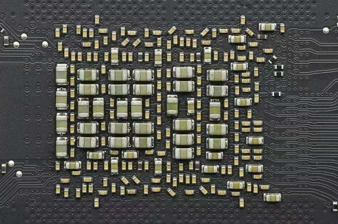 大量使用的贴片电容 大量使用的贴片电容