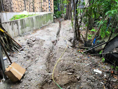 电线与建筑物基础的距离