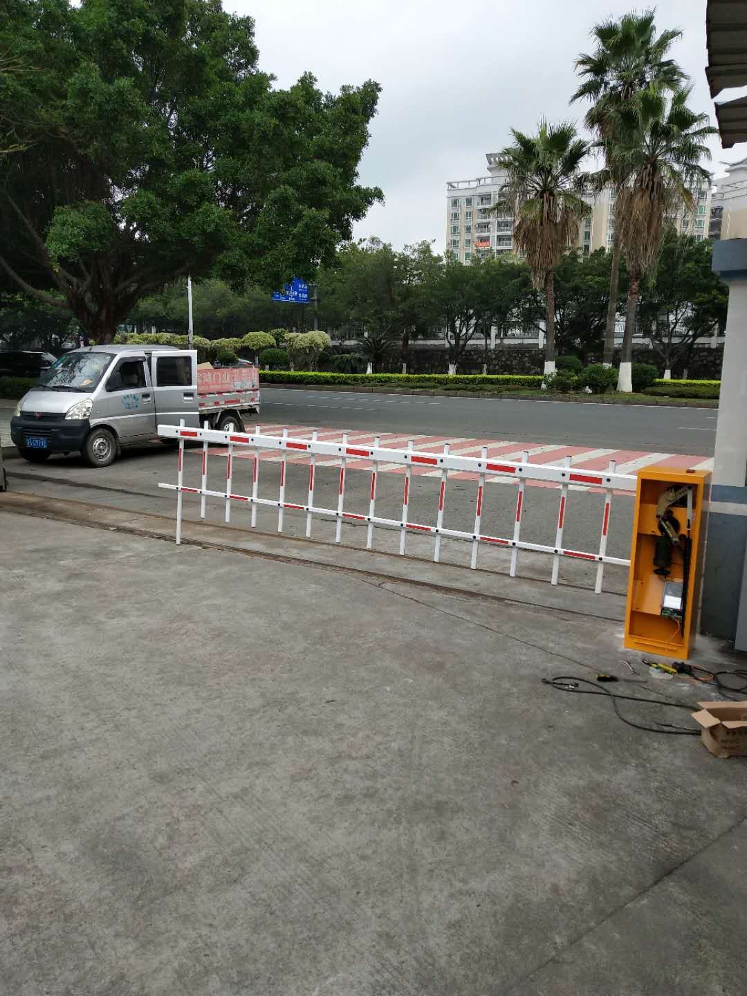 东莞道闸