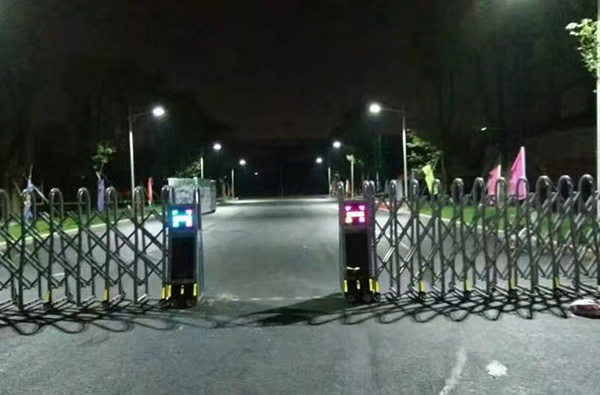 广东酒店管理学院北门
