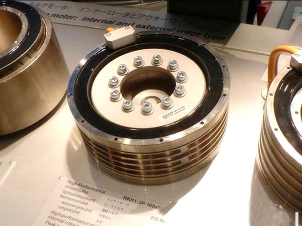 马达