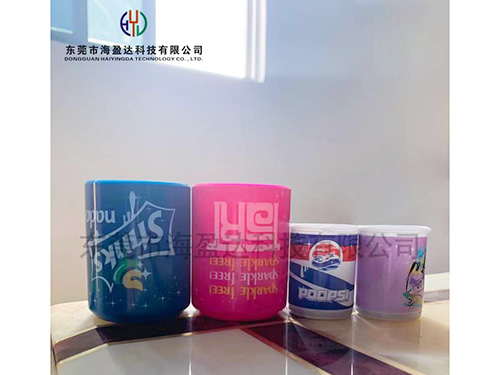 圆形塑胶玩具杯子