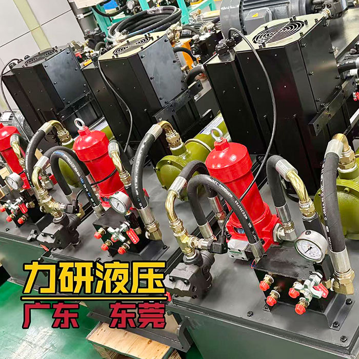 伺服液压系统