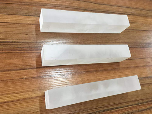 蓝宝石毛坯