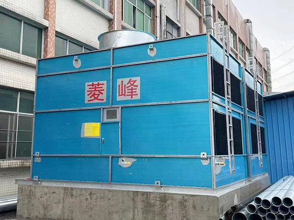 横流闭式冷却塔400...