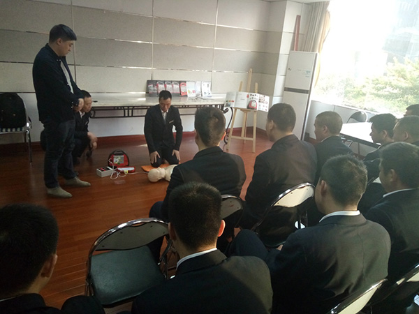 AED合作案例-培训...