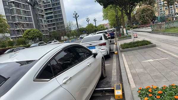 智能平板车位锁：让“逃费”无处可逃，路侧停车迈入智慧新时代