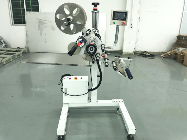 高效分拣机的贴标机工作机构是什么？