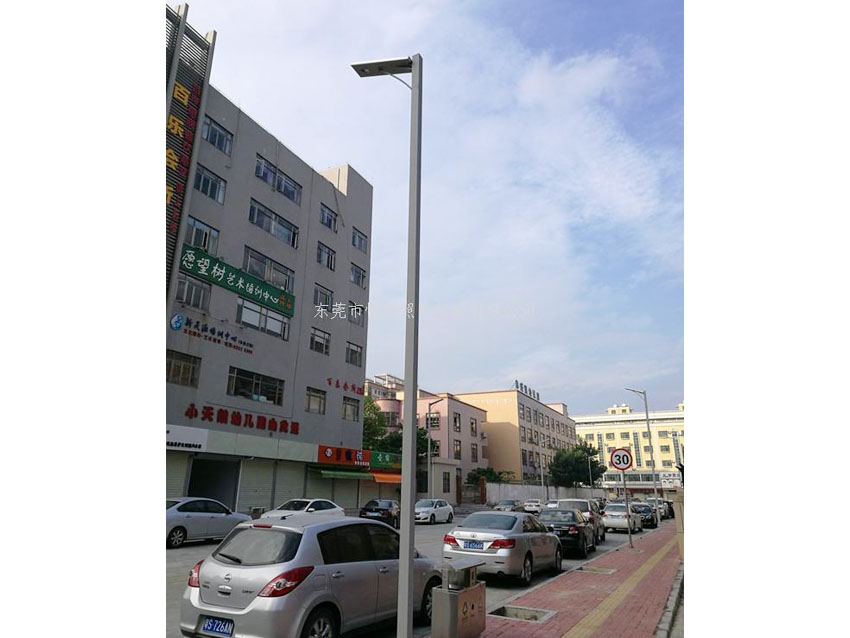 武汉一体化太阳路灯工程案例