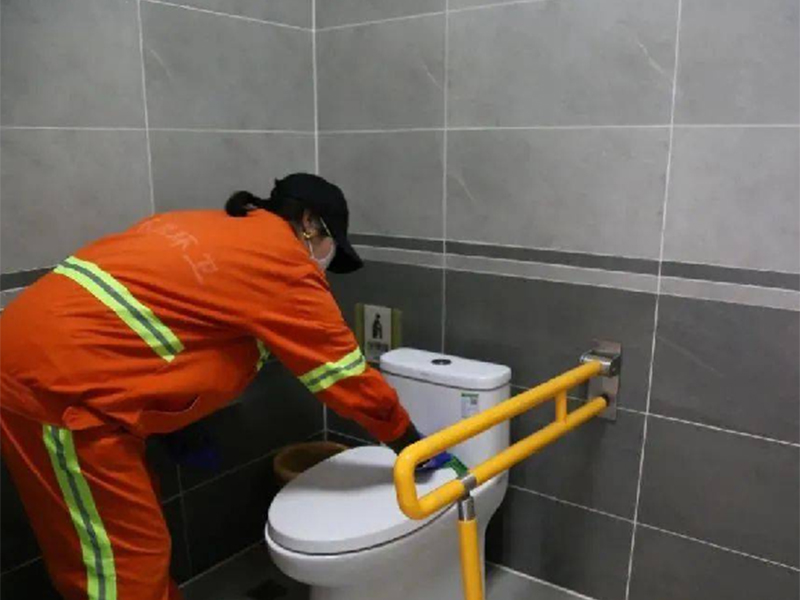 南城公厕管养之环境管...