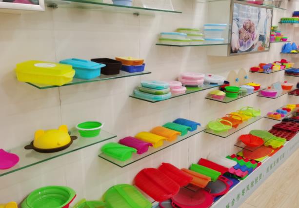 东莞硅胶厨具用品厂家哪家好-专业硅胶制品厂家